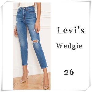 Levi’s Wedgie High Rise Ripped Distressed Jeans Button Fly